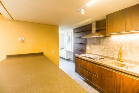 Apartamento para alugar com 192m², 4 quartos e 4 vagas Apartamento para alugar com 192m², 4 quartos e 4 vagasCozinha