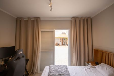 Casa à venda com 96m², 3 quartos e 2 vagasSuíte