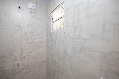 Casa à venda com 96m², 3 quartos e 2 vagasBanheiro