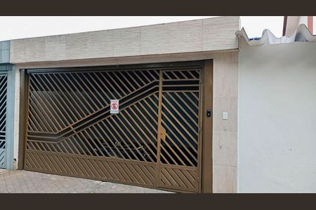 Casa à venda com 96m², 3 quartos e 2 vagasFachada