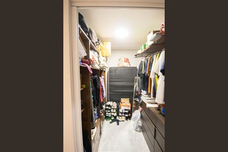 Casa à venda com 96m², 3 quartos e 2 vagasCloset da suíte