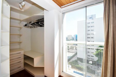 Apartamento para alugar com 63m², 1 quarto e 2 vagascloset suite