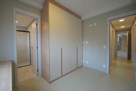 Apartamento à venda com 153m², 4 quartos e 2 vagasSuíte 1