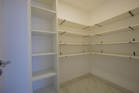 Apartamento à venda com 153m², 4 quartos e 2 vagasDispensa