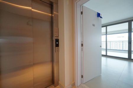 Apartamento à venda com 153m², 4 quartos e 2 vagasEntrada