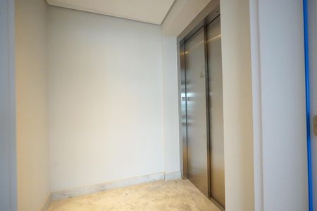Apartamento à venda com 153m², 4 quartos e 2 vagasEntrada