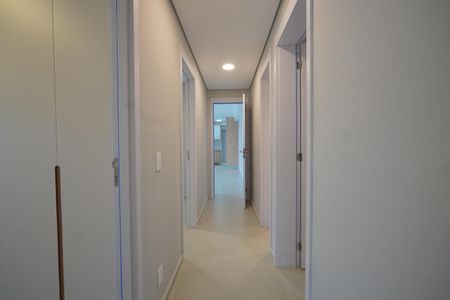 Apartamento à venda com 153m², 4 quartos e 2 vagasCorredor