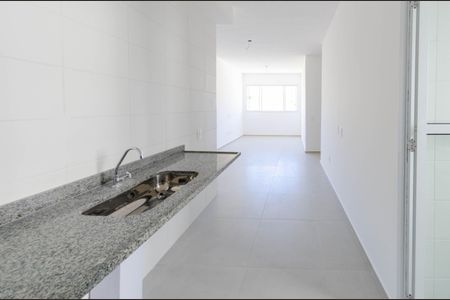 Apartamento à venda com 67m², 3 quartos e 2 vagasCozinha