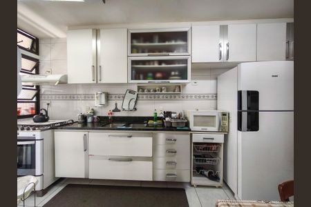 Apartamento à venda com 123m², 3 quartos e 2 vagasCozinha