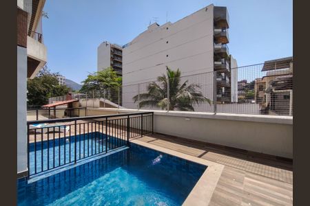 Apartamento à venda com 123m², 3 quartos e 2 vagasÁrea comum - Piscina