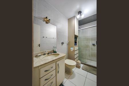 Apartamento à venda com 123m², 3 quartos e 2 vagasBanheiro Social