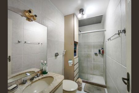 Apartamento à venda com 123m², 3 quartos e 2 vagasBanheiro Social