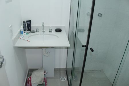 Banheiro Social de kitnet/studio para alugar com 1 quarto, 22m² em Vila Buarque, São Paulo