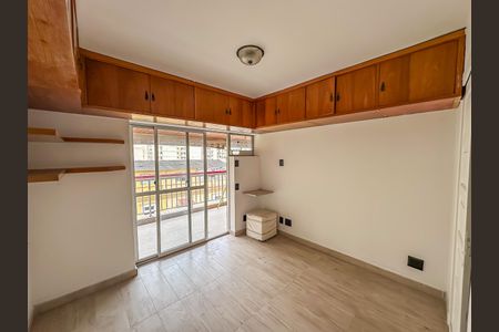 Apartamento à venda com 169m², 3 quartos e 1 vaga Apartamento à venda com 169m², 3 quartos e 1 vagaSuíte 2