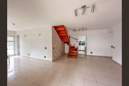 Apartamento à venda com 169m², 3 quartos e 1 vaga Apartamento à venda com 169m², 3 quartos e 1 vagaSala