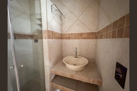 Apartamento à venda com 169m², 3 quartos e 1 vaga Apartamento à venda com 169m², 3 quartos e 1 vagaBanheiro da cobertura