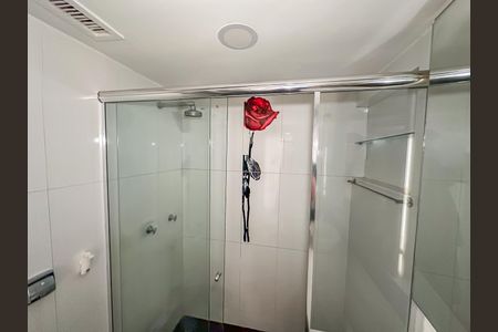 Apartamento à venda com 169m², 3 quartos e 1 vaga Apartamento à venda com 169m², 3 quartos e 1 vagaBanheiro da Suíte 1