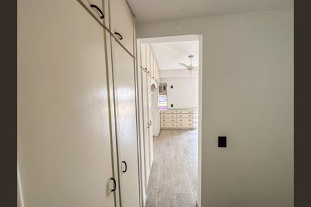Apartamento à venda com 169m², 3 quartos e 1 vaga Apartamento à venda com 169m², 3 quartos e 1 vagaQuarto