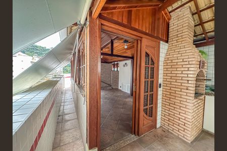 Apartamento à venda com 169m², 3 quartos e 1 vaga Apartamento à venda com 169m², 3 quartos e 1 vagaCobertura