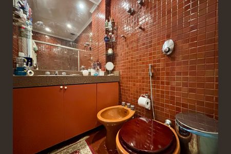 Apartamento à venda com 161m², 4 quartos e 2 vagasBanheiro da Suíte 2