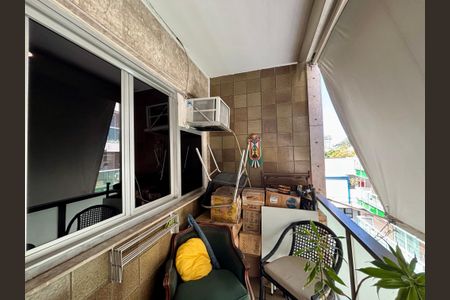 Apartamento à venda com 161m², 4 quartos e 2 vagasQuarto 2 - varanda