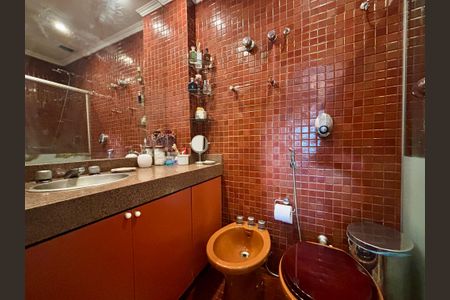 Apartamento à venda com 161m², 4 quartos e 2 vagasBanheiro da Suíte 2