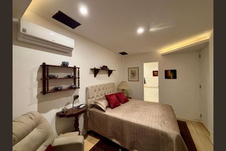 Apartamento à venda com 161m², 4 quartos e 2 vagasSuíte 1