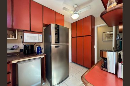 Apartamento à venda com 161m², 4 quartos e 2 vagasCozinha