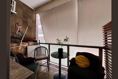 Apartamento à venda com 161m², 4 quartos e 2 vagasQuarto 2 - varanda