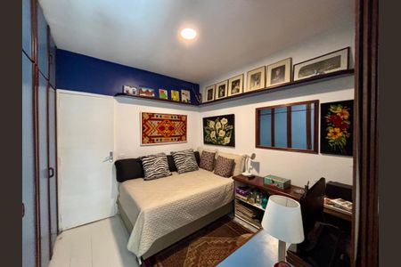 Apartamento à venda com 161m², 4 quartos e 2 vagasQuarto 2