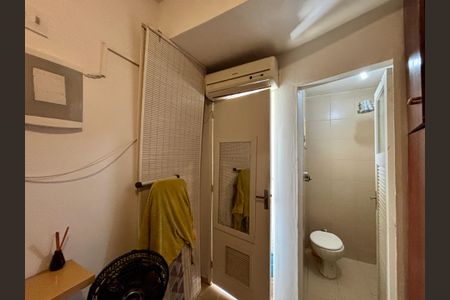 Apartamento à venda com 161m², 4 quartos e 2 vagasÁrea de serviço - suíte