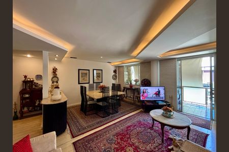 Apartamento à venda com 161m², 4 quartos e 2 vagasSala