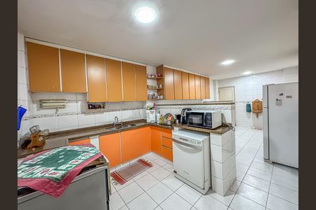 Apartamento à venda com 245m², 4 quartos e 1 vaga Apartamento à venda com 245m², 4 quartos e 1 vagaCozinha