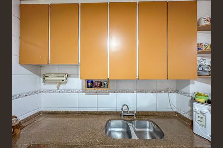 Apartamento à venda com 245m², 4 quartos e 1 vaga Apartamento à venda com 245m², 4 quartos e 1 vagaCozinha