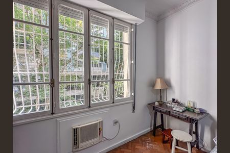 Apartamento à venda com 245m², 4 quartos e 1 vaga Apartamento à venda com 245m², 4 quartos e 1 vagaSuíte