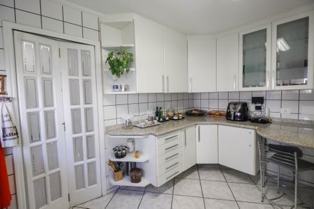 Apartamento à venda com 200m², 3 quartos e 3 vagasCozinha