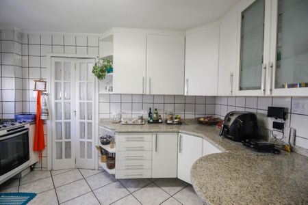 Apartamento à venda com 200m², 3 quartos e 3 vagasCozinha