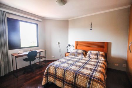 Apartamento à venda com 200m², 3 quartos e 3 vagasSuíte 2