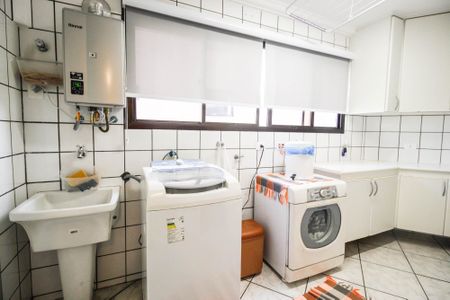 Apartamento à venda com 200m², 3 quartos e 3 vagasÁrea de Serviço