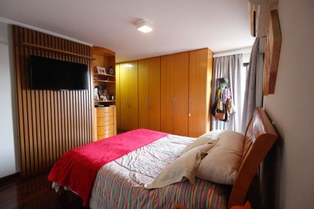 Apartamento à venda com 200m², 3 quartos e 3 vagasSuíte 3