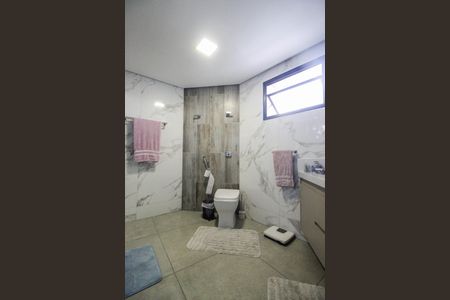 Apartamento à venda com 200m², 3 quartos e 3 vagasBanheiro da Suíte 3