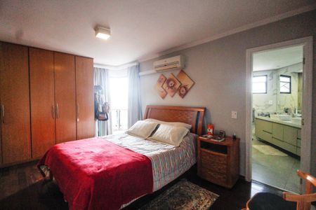 Apartamento à venda com 200m², 3 quartos e 3 vagasSuíte 3