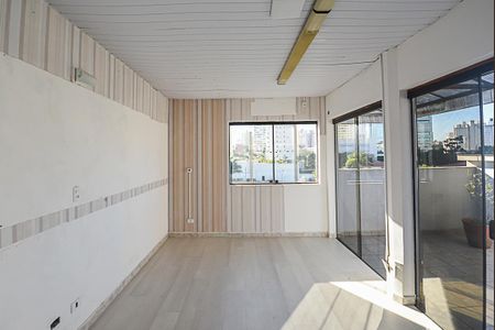 Casa à venda com 250m², 3 quartos e 5 vagas Casa à venda com 250m², 3 quartos e 5 vagasQuarto de Serviço