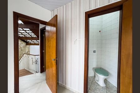 Casa à venda com 250m², 3 quartos e 5 vagasFoto 01
