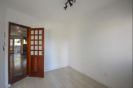 Casa à venda com 250m², 3 quartos e 5 vagas Casa à venda com 250m², 3 quartos e 5 vagasCopa