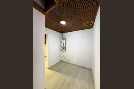 Casa à venda com 250m², 3 quartos e 5 vagasFoto 01
