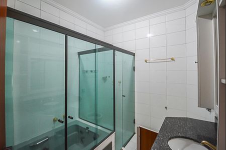 Casa à venda com 250m², 3 quartos e 5 vagas Casa à venda com 250m², 3 quartos e 5 vagasBanheiro