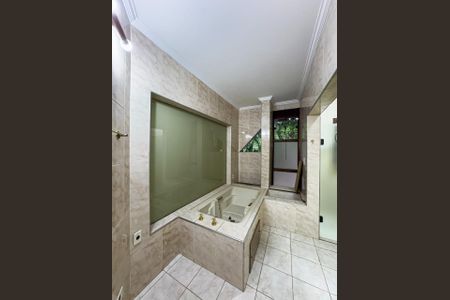 Casa à venda com 250m², 3 quartos e 5 vagasFoto 01