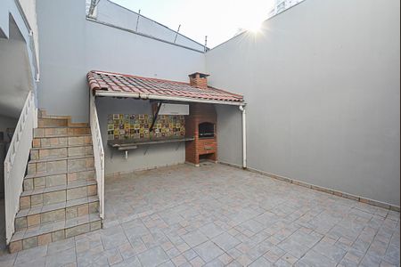 Casa à venda com 250m², 3 quartos e 5 vagas Casa à venda com 250m², 3 quartos e 5 vagasChurrasqueira
