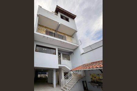 Casa à venda com 250m², 3 quartos e 5 vagasFoto 01